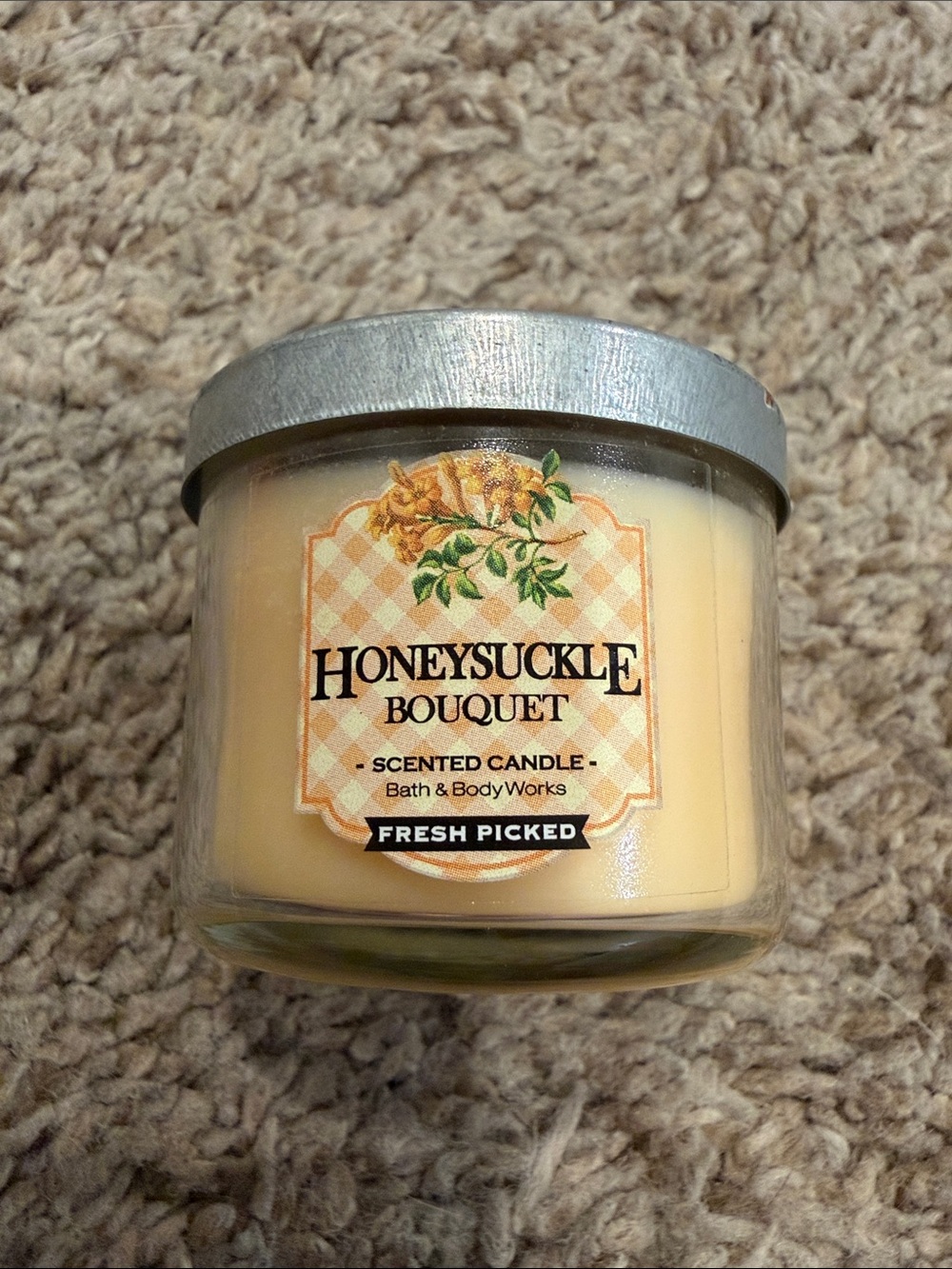 Bath & Body Works Honeysuckle Bouquet Candle - Cream and Silver